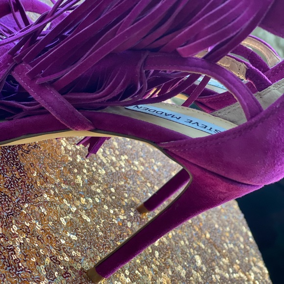 Fringe - Picture 4 of 8